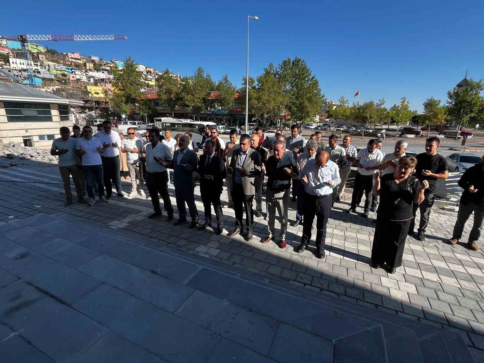 Hacılar Belediyesi yeni hizmet binasında hizmette
