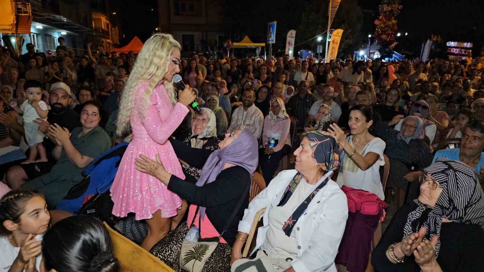 Karacasu Festivali’nde ‘Ayna’ coşkusu
