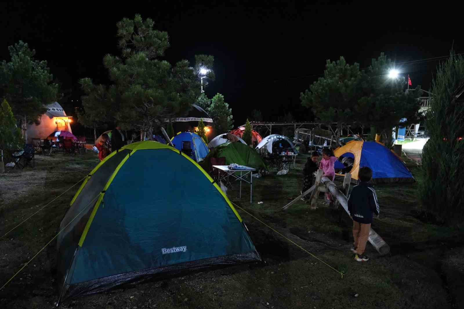 Geleneksel hale gelen “En Baba Kamp” bu yılda yoğun ilgi gördü
