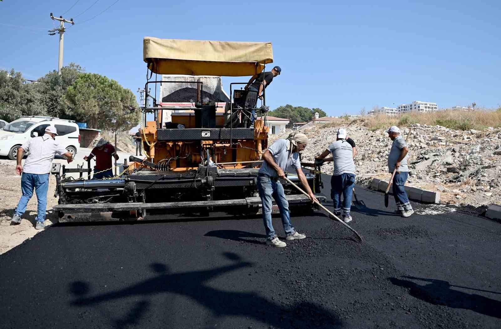 Kuşadası modern ve konforlu yollara kavuşmaya devam ediyor
