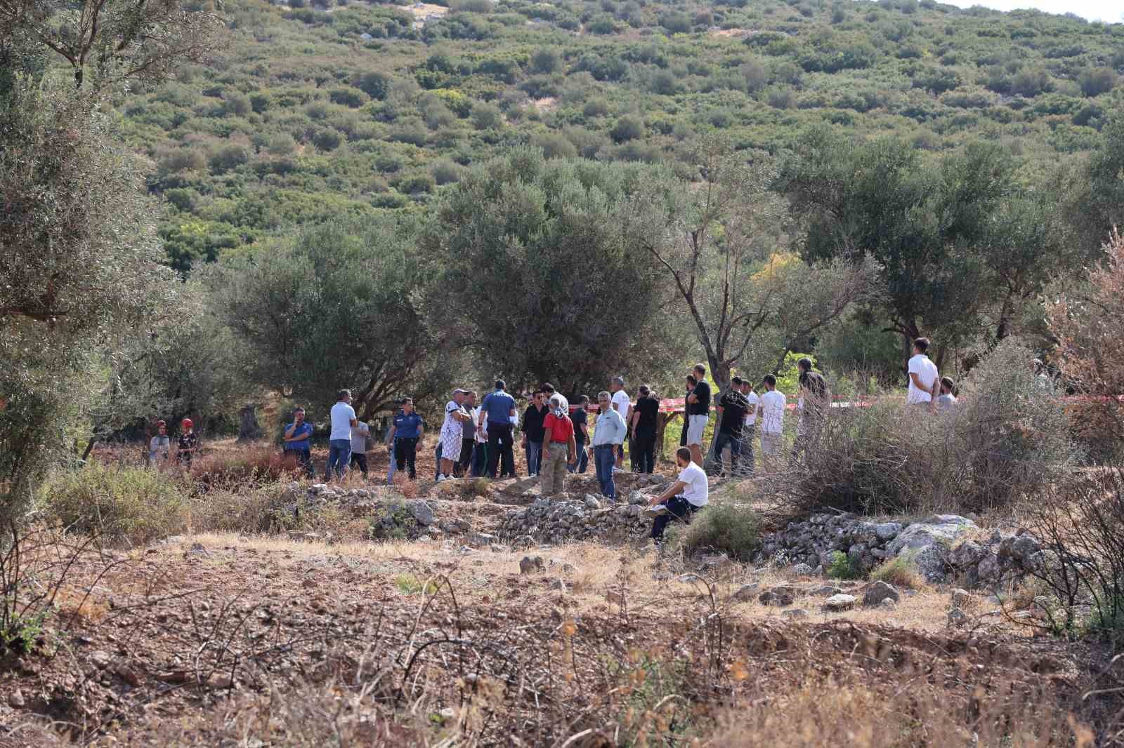 İzmir’de baba dehşeti: 3 evladını öldürdü, kendisi ve 1 çocuğu da yaralı
