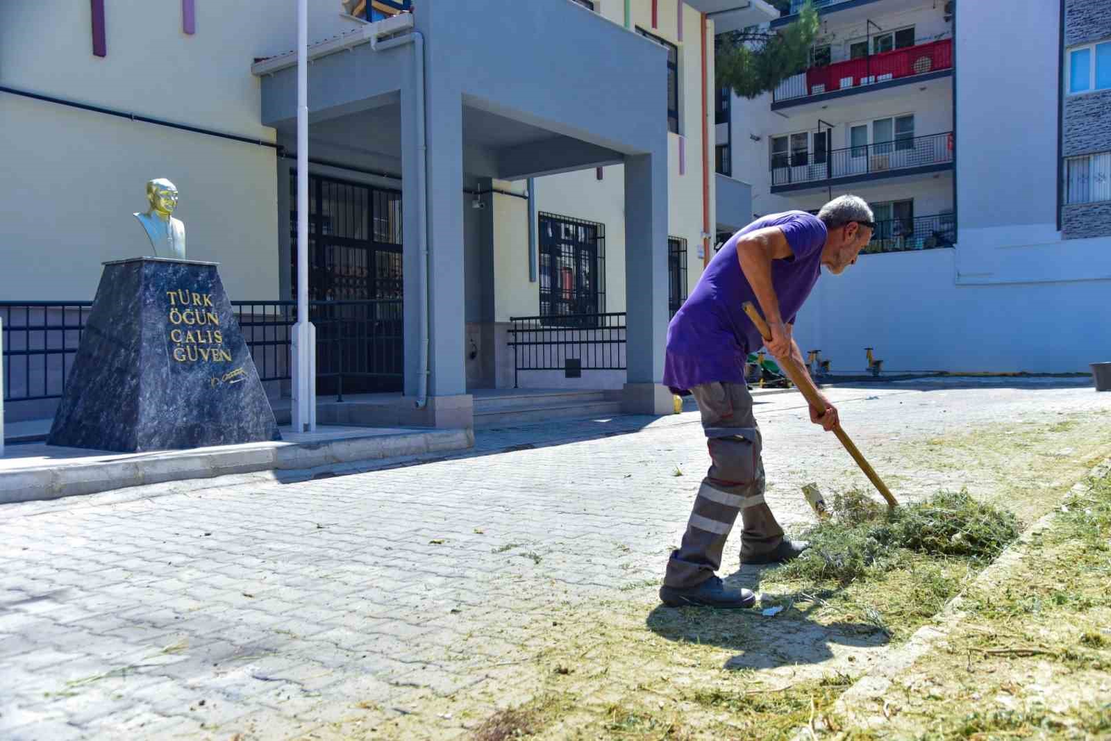 İncirliova’da okullar eğitime hazırlanıyor
