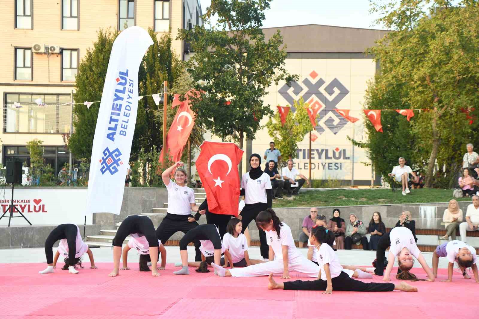 Altıeylül yaz kursları düzenlenen törenle sona erdi
