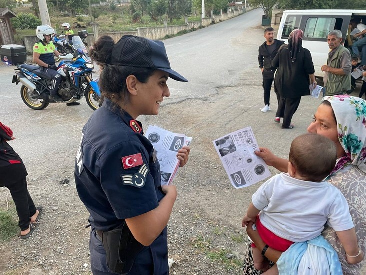 Erkeklere farkındalık kadınlara KADES anlatıldı
