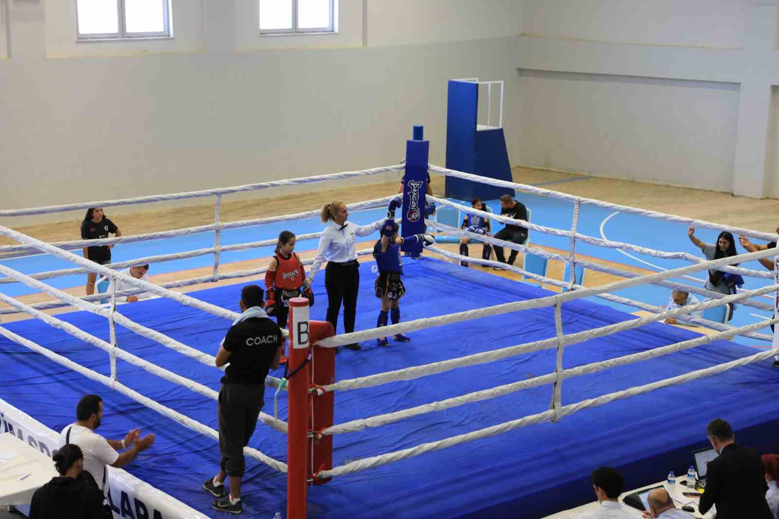 Çocuklar Muaythai Türkiye Şampiyonası Bitlis’te düzenlendi
