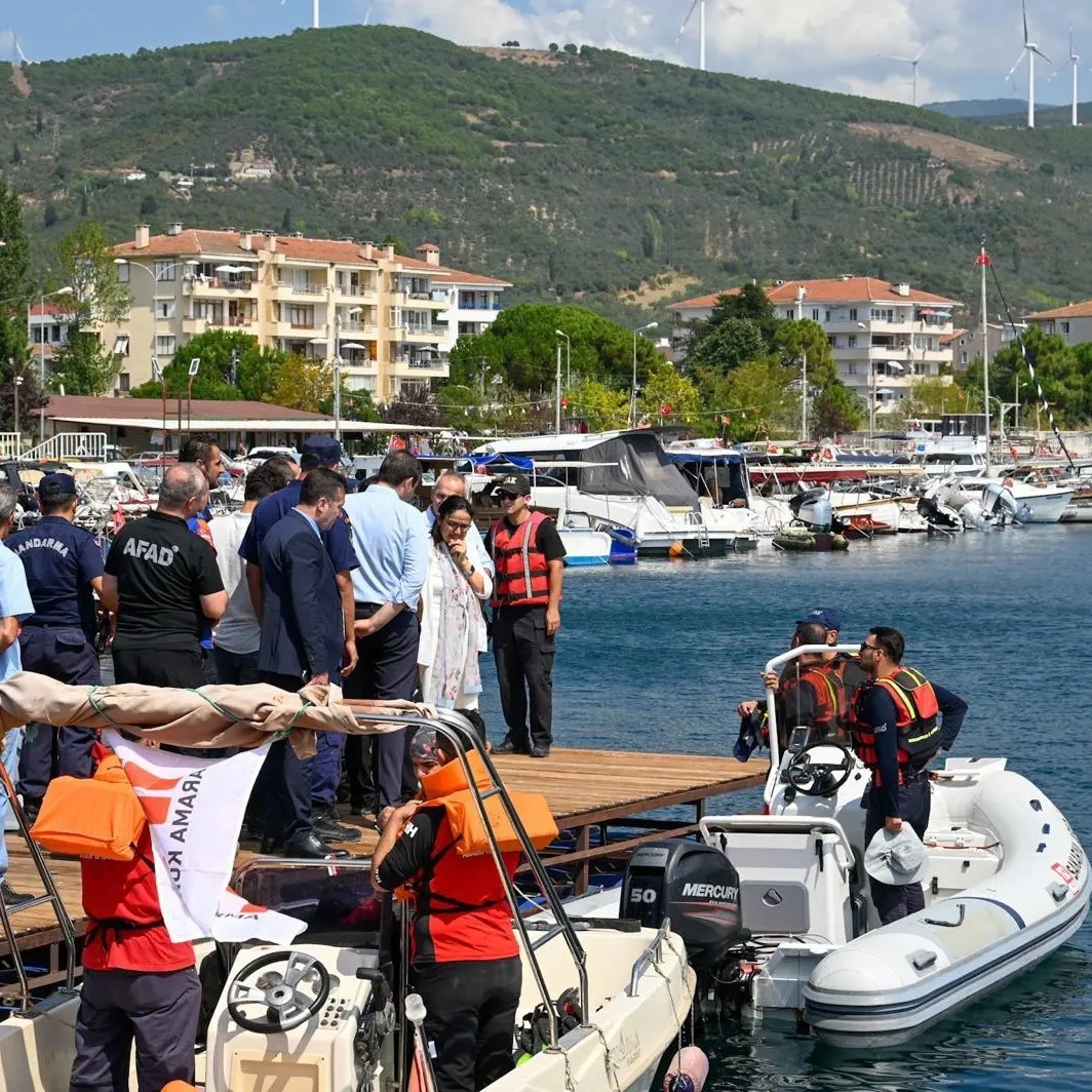 Yalova Valisi Kaya, arama kurtarma çalışmalarını yerinde inceledi
