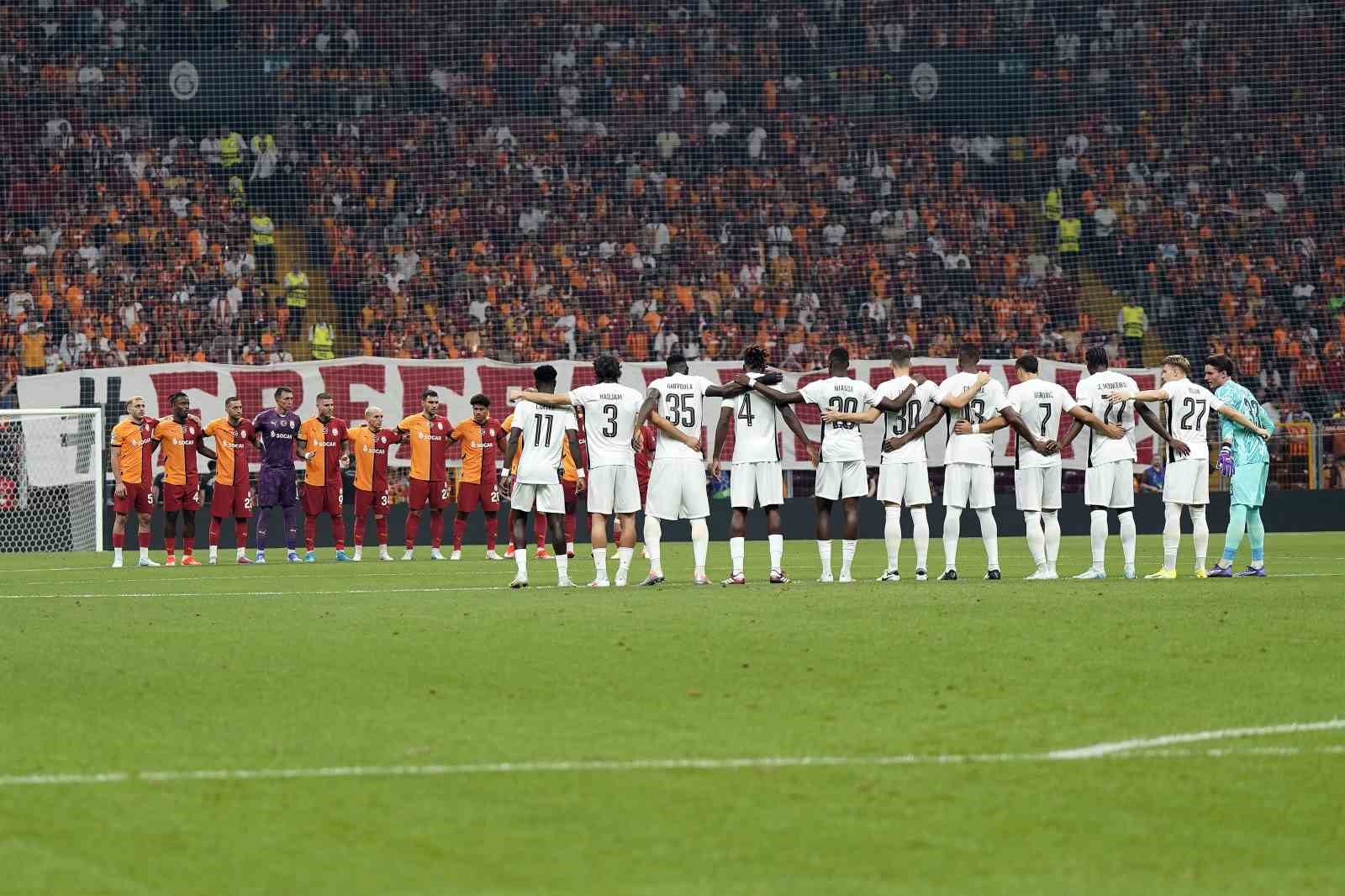 UEFA Şampiyonlar Ligi: Galatasaray: 0 - Young Boys: 0 (Maç devam ediyor)
