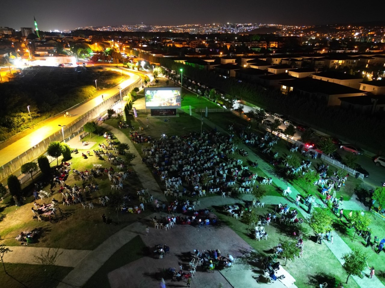 Kartepe’de çocuklar sinema keyfi yaşadı
