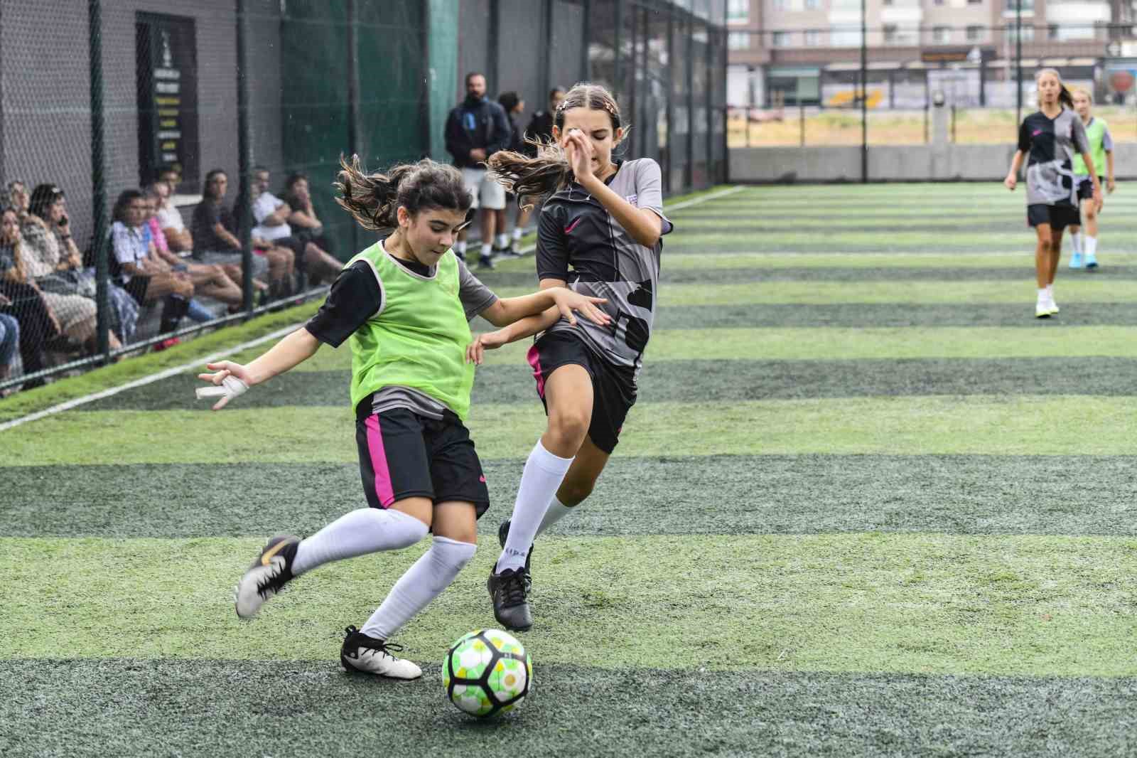 ABB’den minik futbolcular için turnuva
