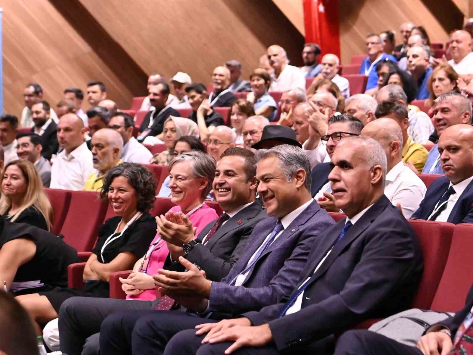 Büyükşehir, Balıkesir’in 5 yıllık yol haritasını çiziyor
