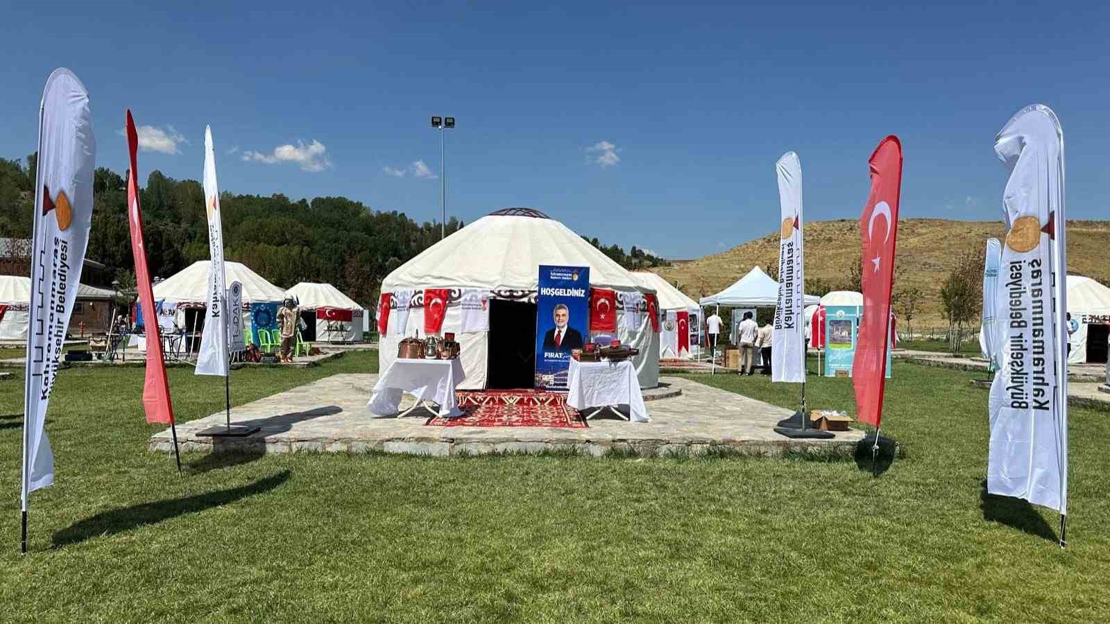 Kahramanmaraş, Ahlat’ta ilgi odağı oldu
