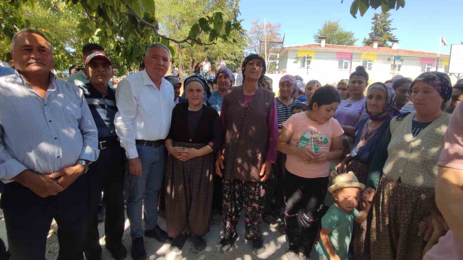 Başkan Kepenek taşımalı eğitim istemeyen Akbaş sakinlerini yalnız bırakmadı
