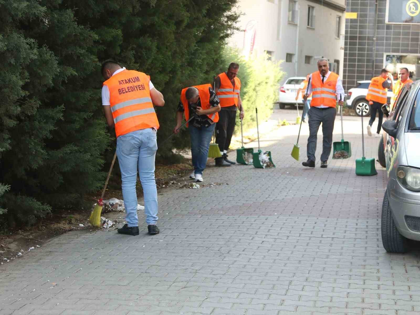 Atakum Belediye personeli daha temiz Atakum için sahada
