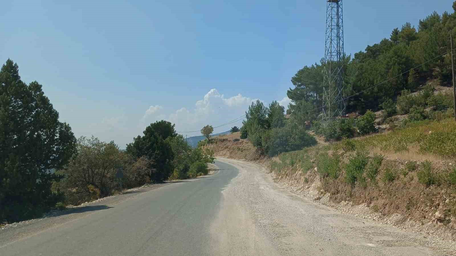 Büyükşehir, Ağabeyli Grup Yolu’nu genişletiyor
