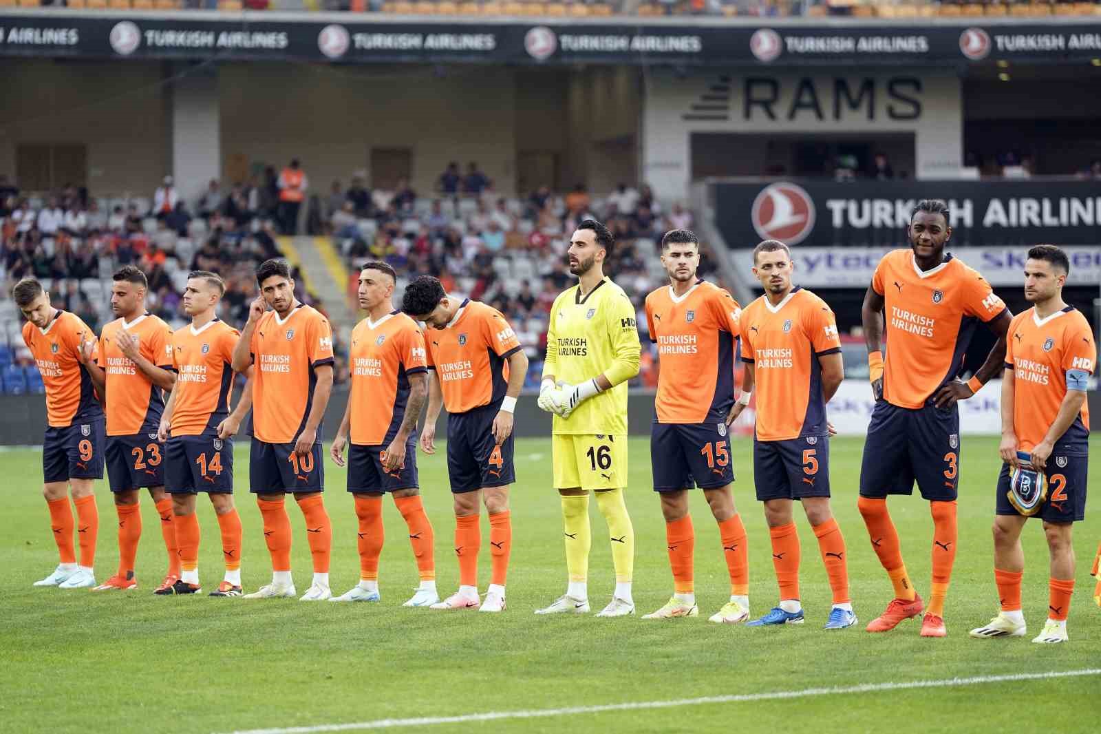 UEFA Konferans Ligi: RAMS Başakşehir: 0 - St. Patrick’s Athletic: 0 (Maç devam ediyor)
