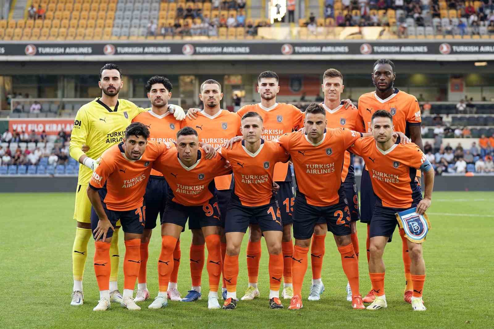 UEFA Konferans Ligi: RAMS Başakşehir: 0 - St. Patrick’s Athletic: 0 (Maç devam ediyor)
