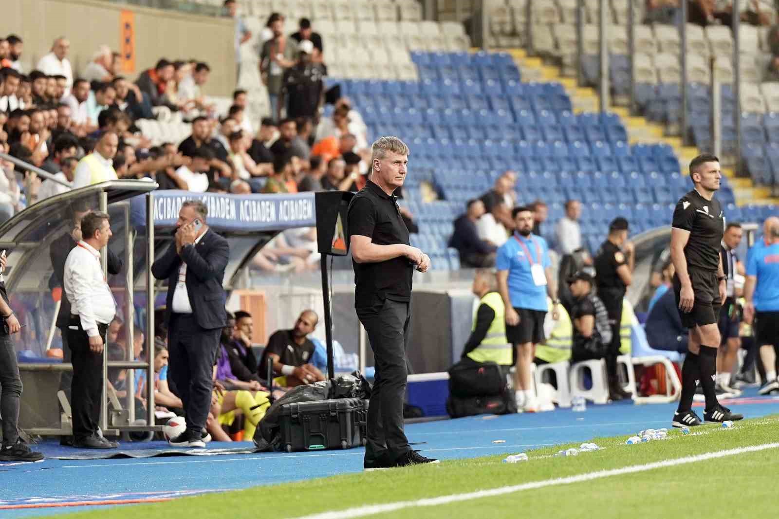 UEFA Konferans Ligi: RAMS Başakşehir: 0 - St. Patrick’s Athletic: 0 (Maç devam ediyor)
