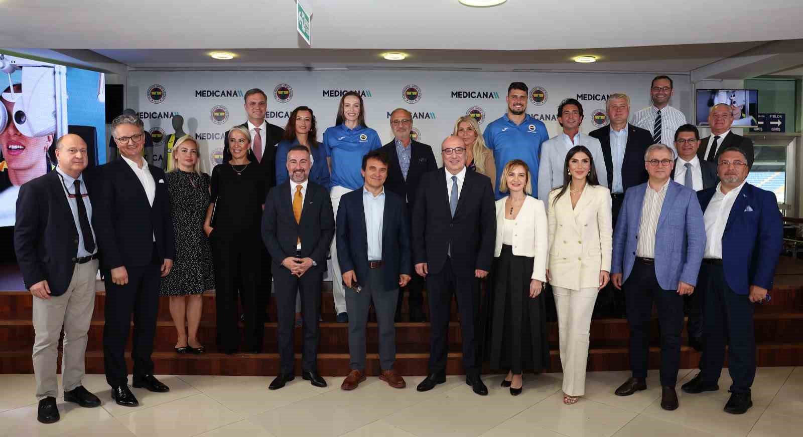 Medicana ile Fenerbahçe Voleybol Şubesi arasında sponsorluk anlaşması imzalandı
