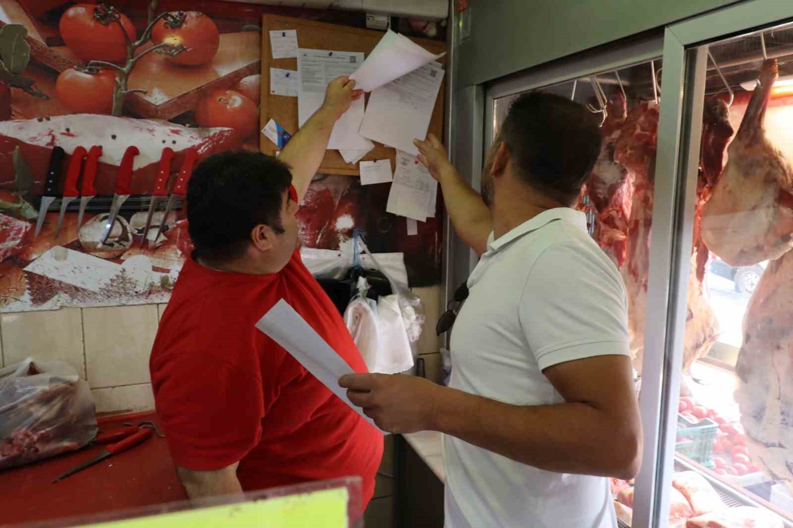 Nazilli Belediyesi Zabıta Müdürlüğü ekipleri kasapları denetledi
