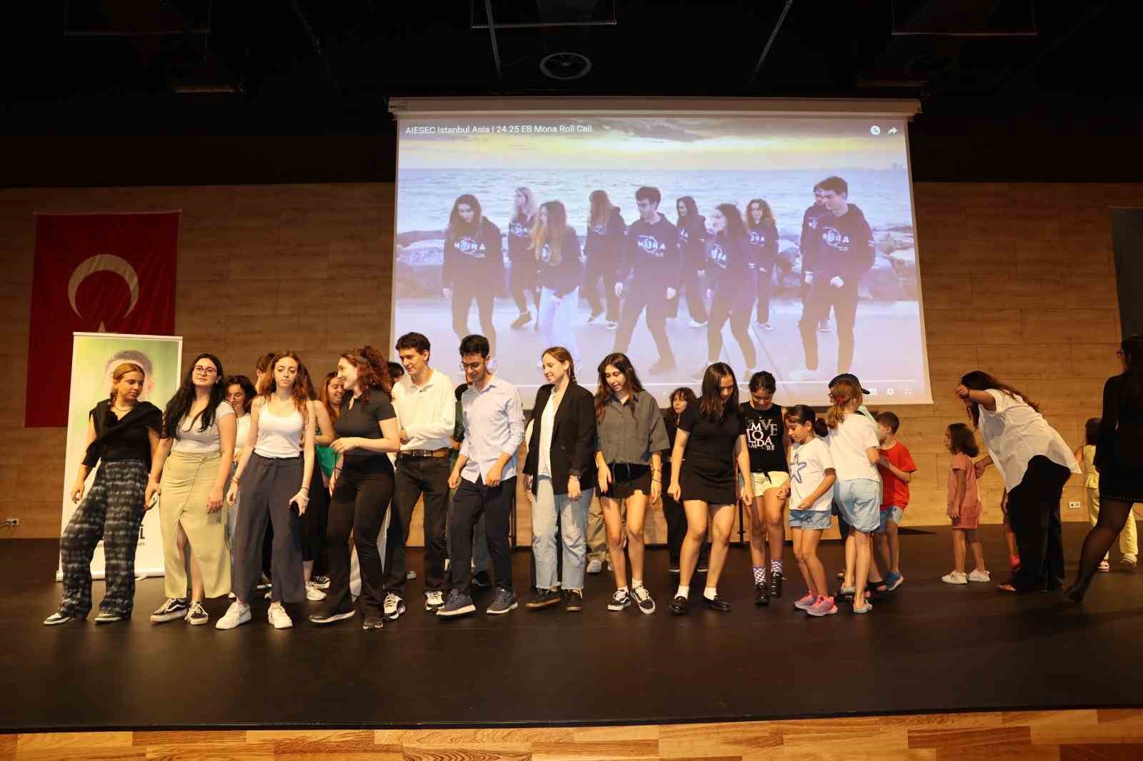 Ataşehir Belediyesi Ve AIESEC İstanbul Asya iş birliğiyle “Dünya Bize Katılıyor” yaz okulu tamamlandı
