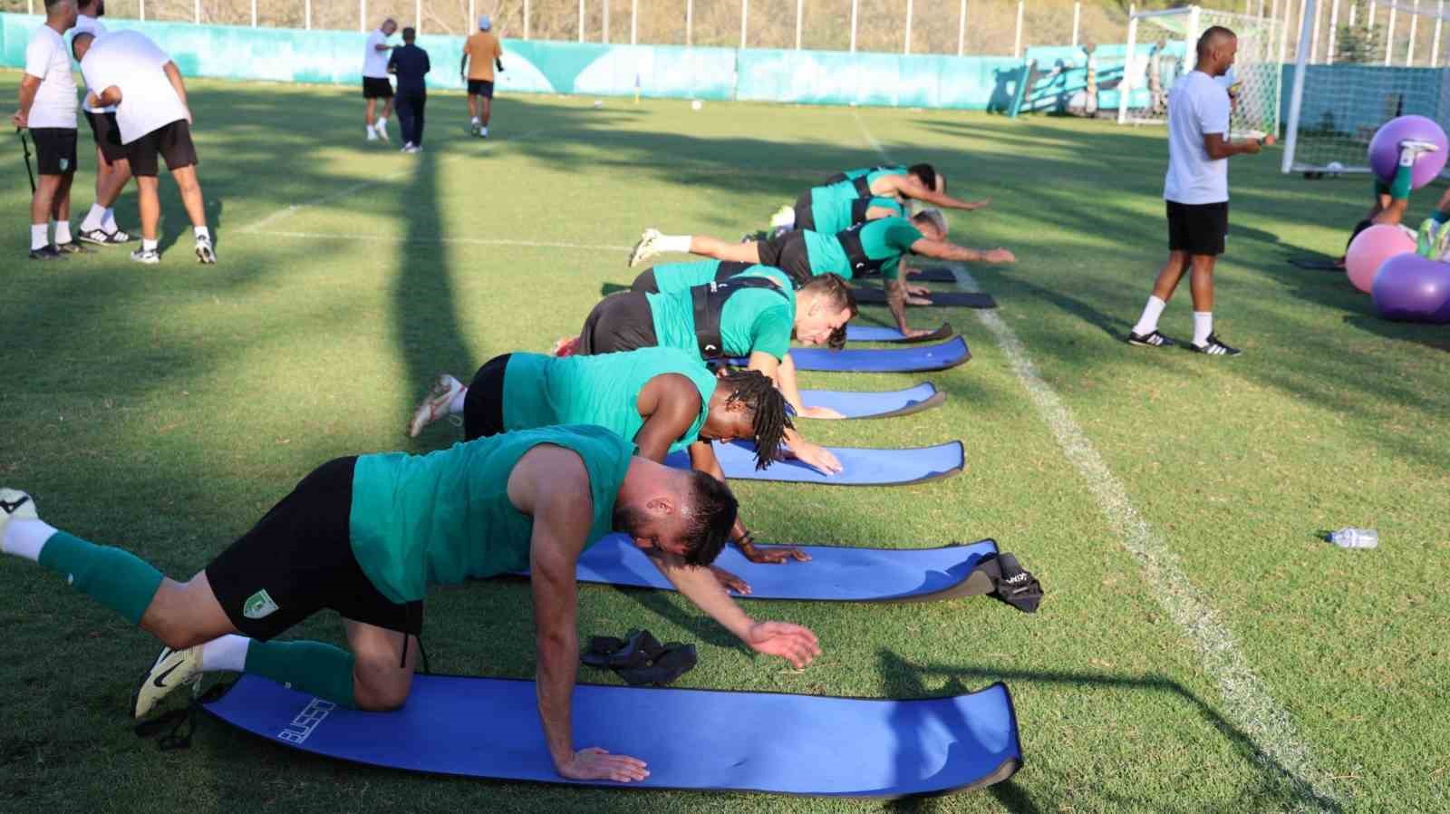 Bodrum FK’nın genç futbolcuları, takım için mücadele edeceklerinin mesajını verdi
