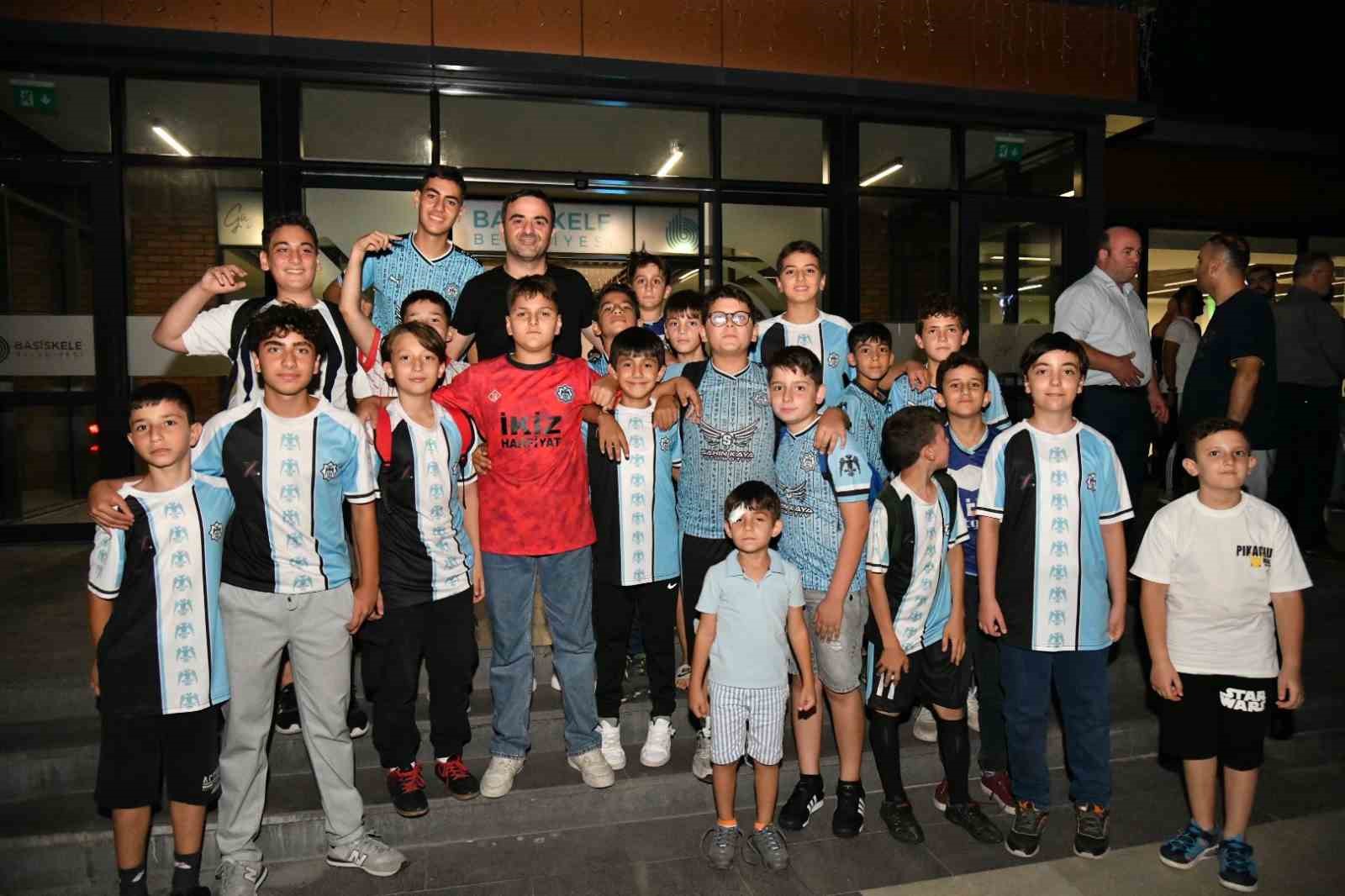 Başiskele’de amatör spor kulüplerine destek
