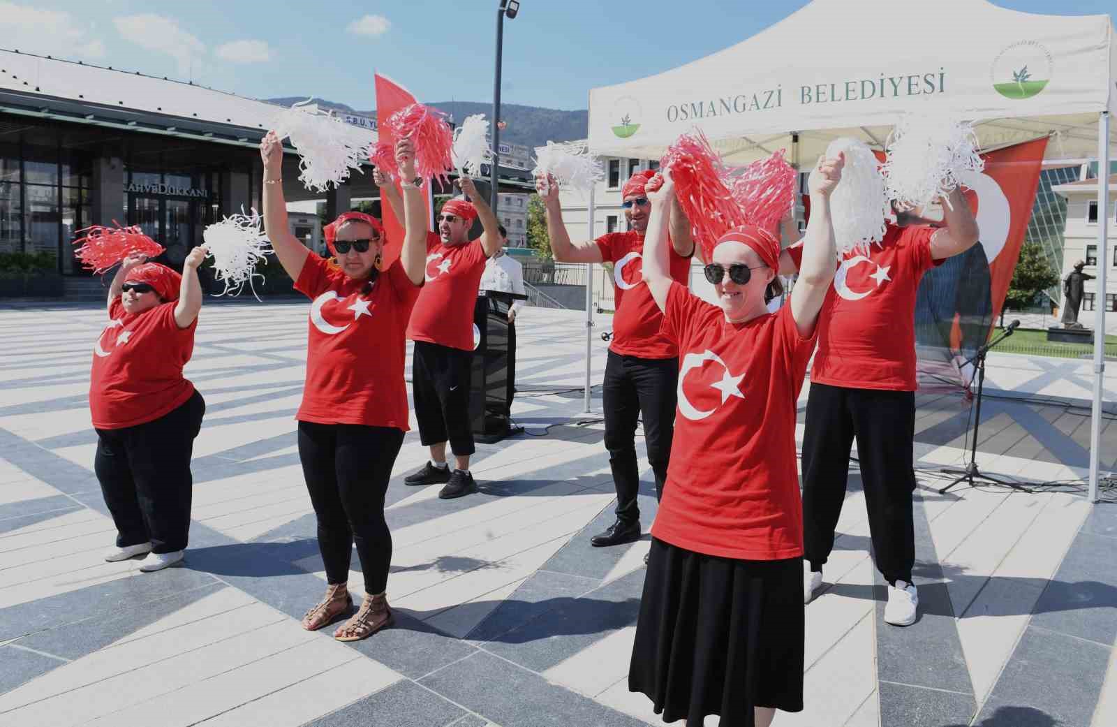 Engelli bireyler 30 Ağustos Zafer Bayramını coşkuyla kutladı
