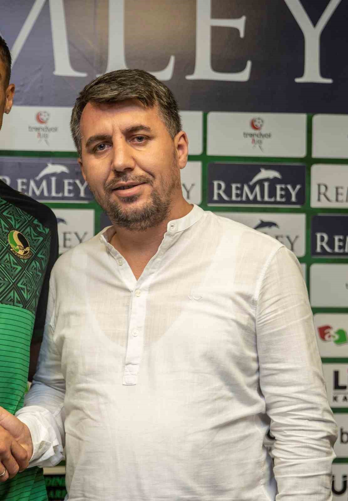 Sakaryaspor’da flaş ayrılıklar
