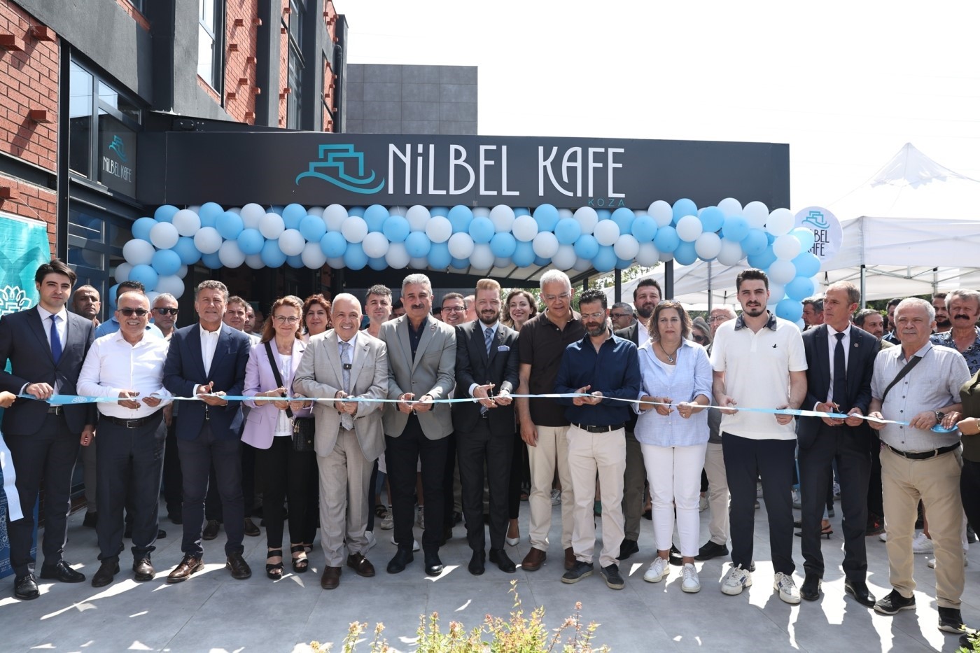 Nilüferliler’in yeni buluşma noktası Nilbel Kafe açıldı
