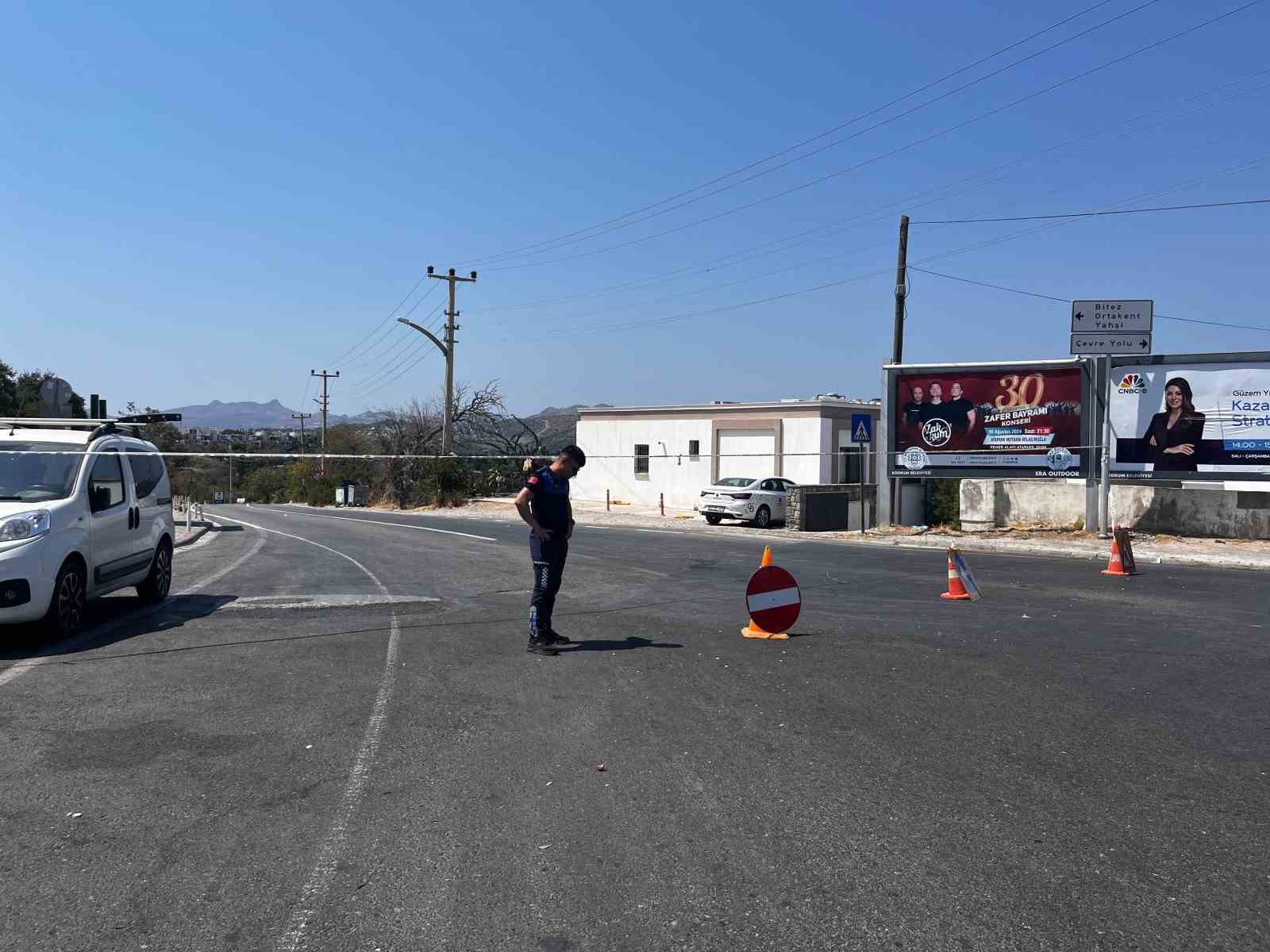 Hat patladı, yol trafiğe kapandı
