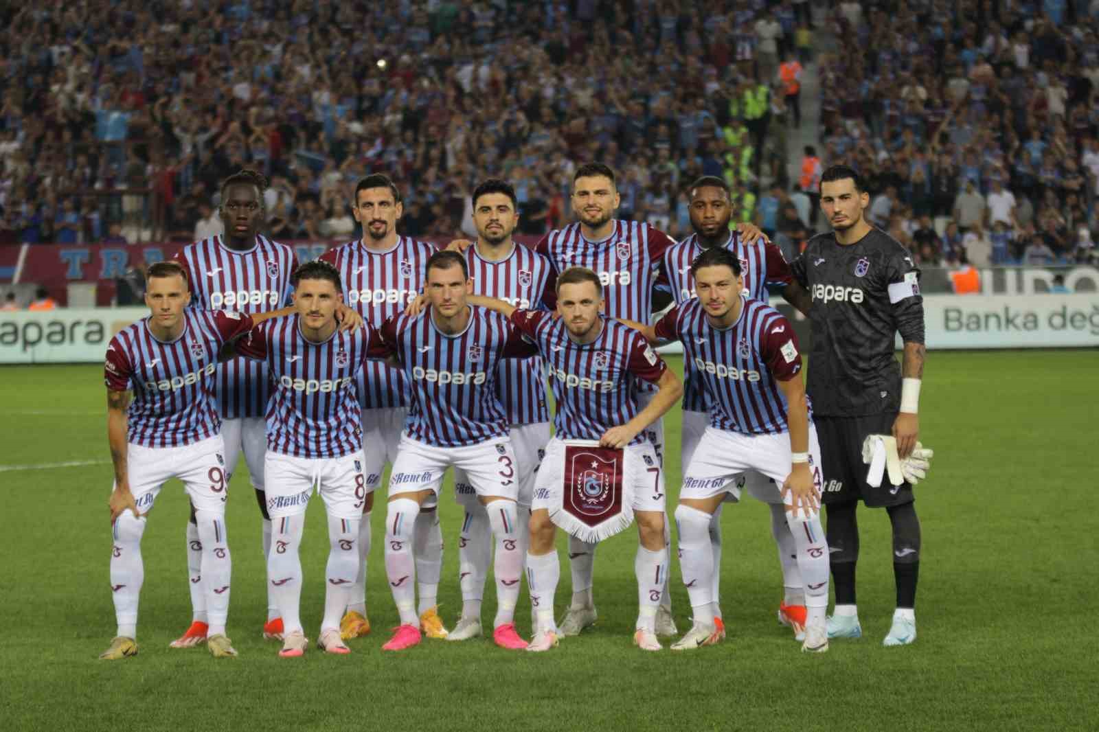 UEFA Konferans Ligi: Trabzonspor: 0 - St. Gallen: 1 (İlk yarı)
