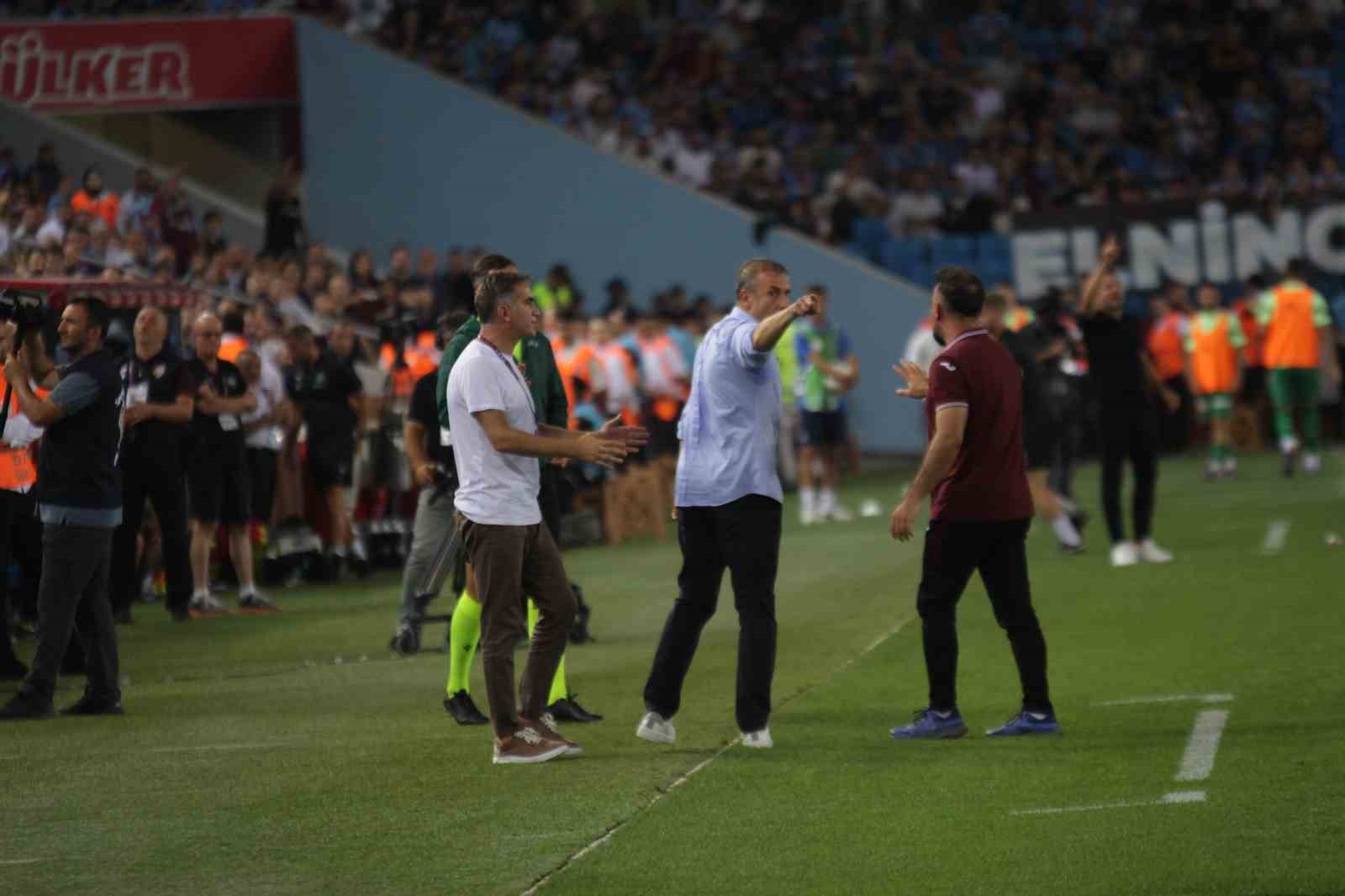 UEFA Konferans Ligi: Trabzonspor: 0 - St. Gallen: 1 (İlk yarı)
