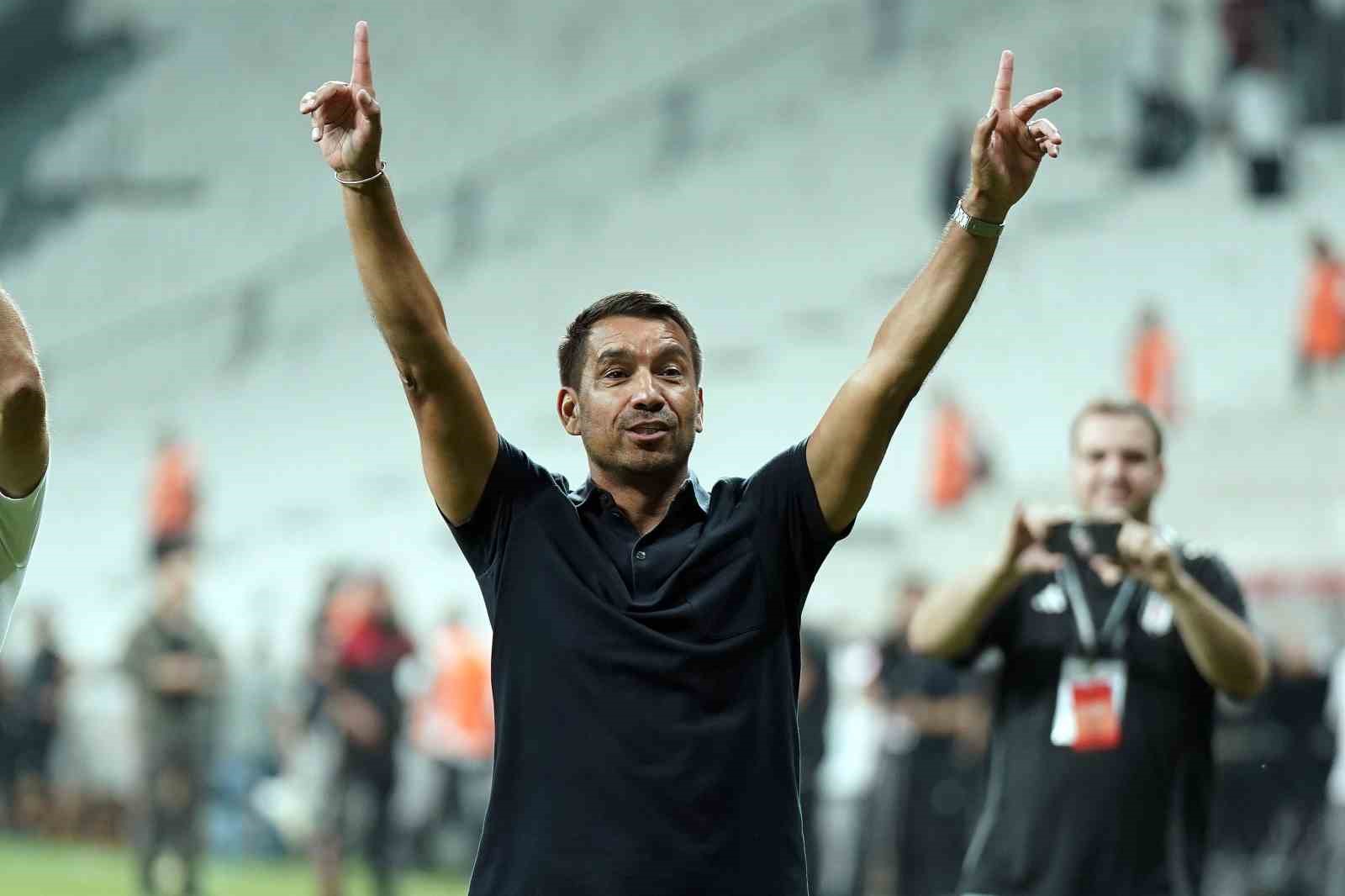 Giovanni van Bonckhorst, Beşiktaş taraftarını kırmadı
