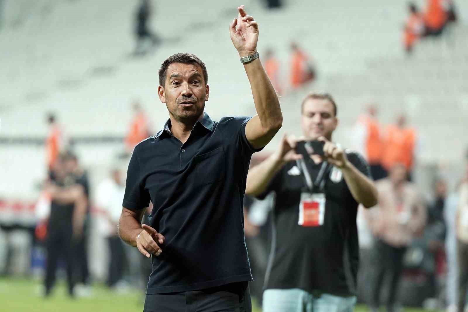 Giovanni van Bonckhorst, Beşiktaş taraftarını kırmadı
