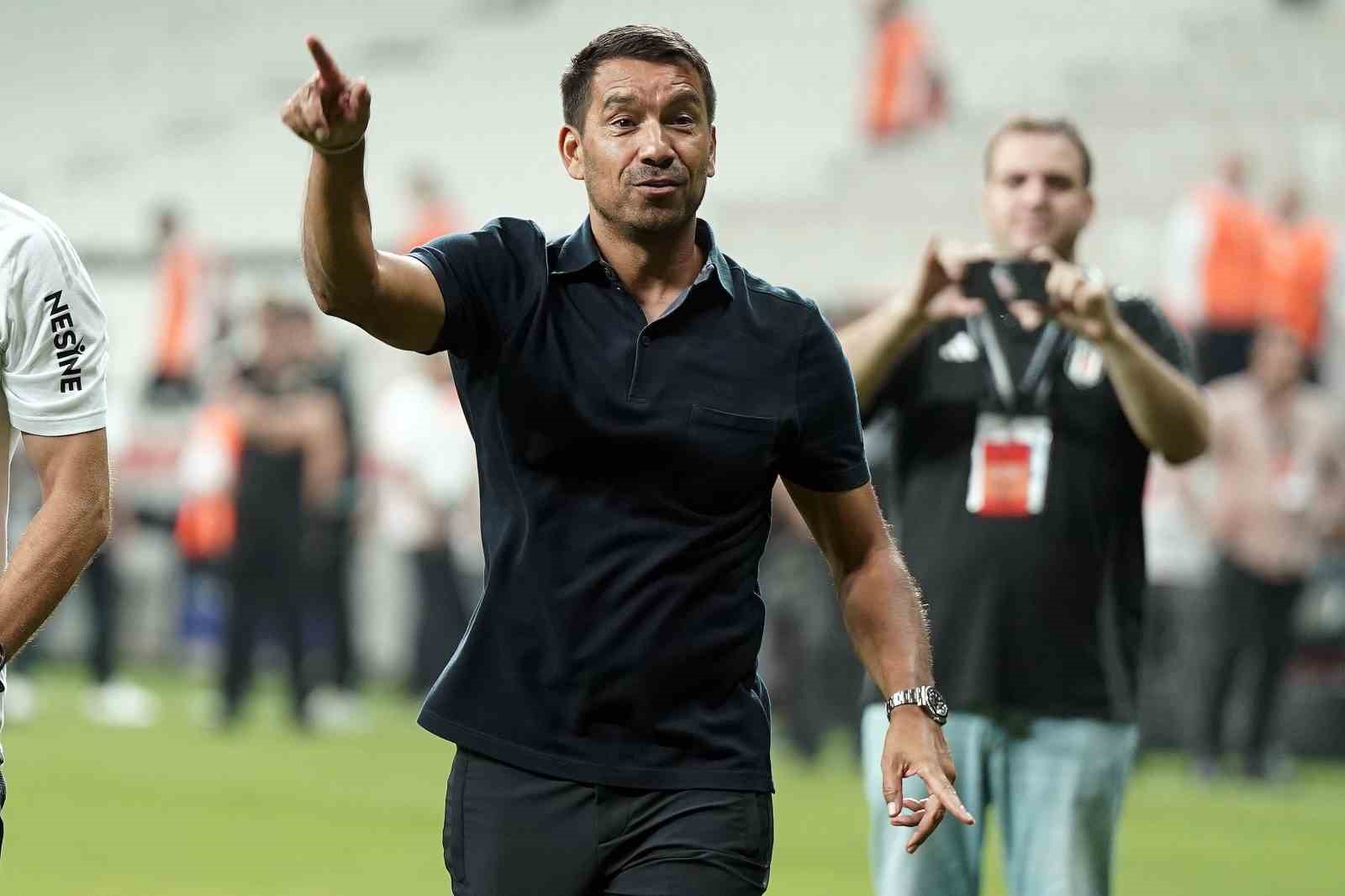 Giovanni van Bonckhorst, Beşiktaş taraftarını kırmadı
