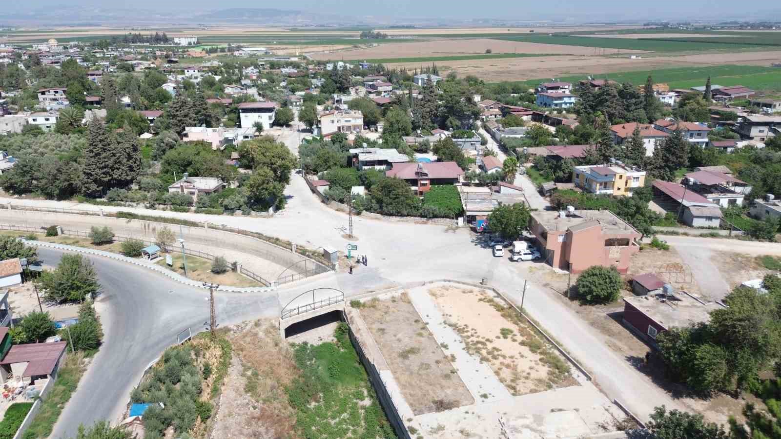 Referandumla 80 yıllık çilelerini değiştiren Uzunkavaklılar, 4 metrelik köprü uzaklığındaki yeni ilçelerine katılmak için gün sayıyorlar
