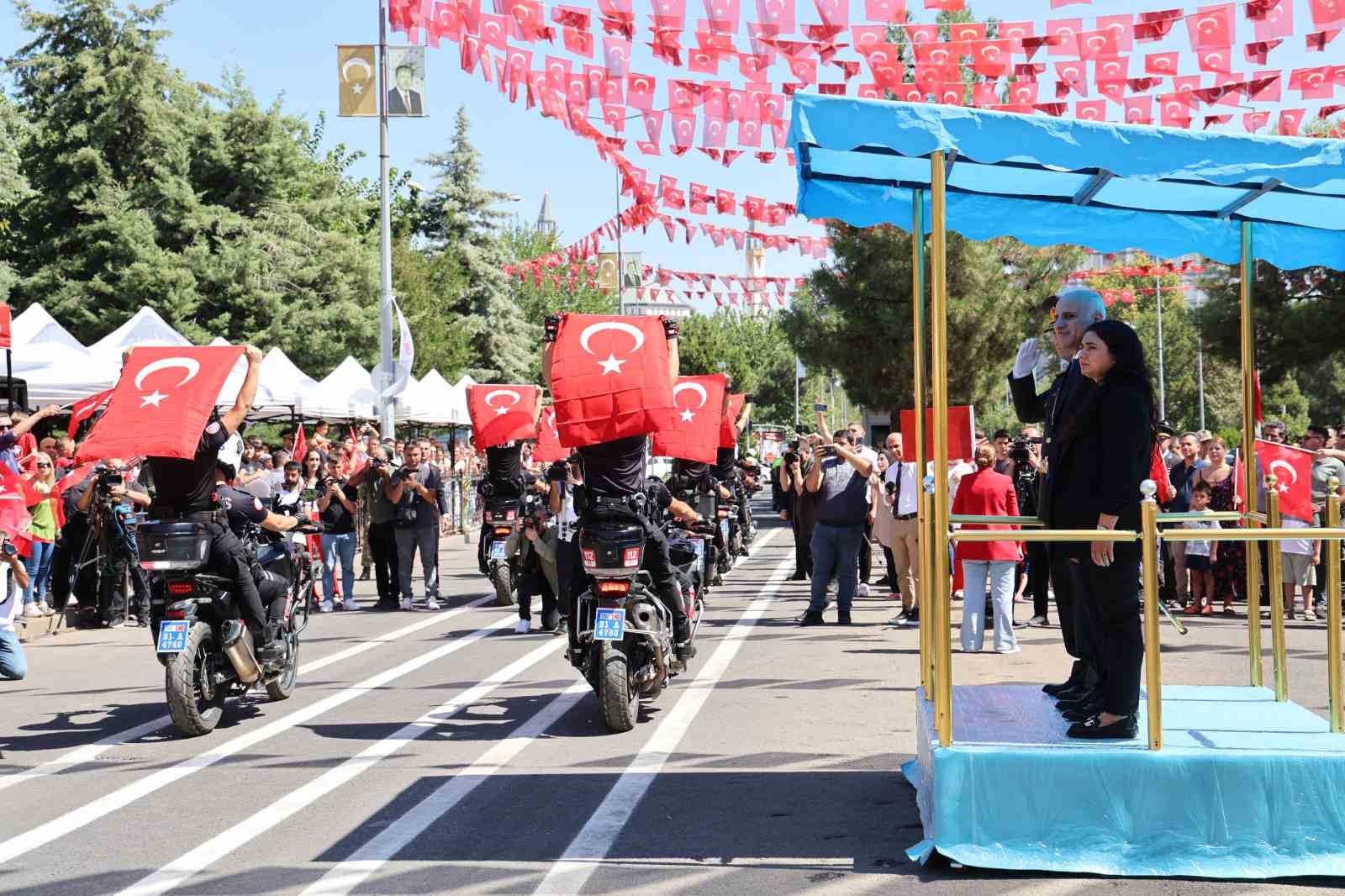 Diyarbakır’da 30 Ağustos Zafer Bayramı etkinliklerle kutlandı
