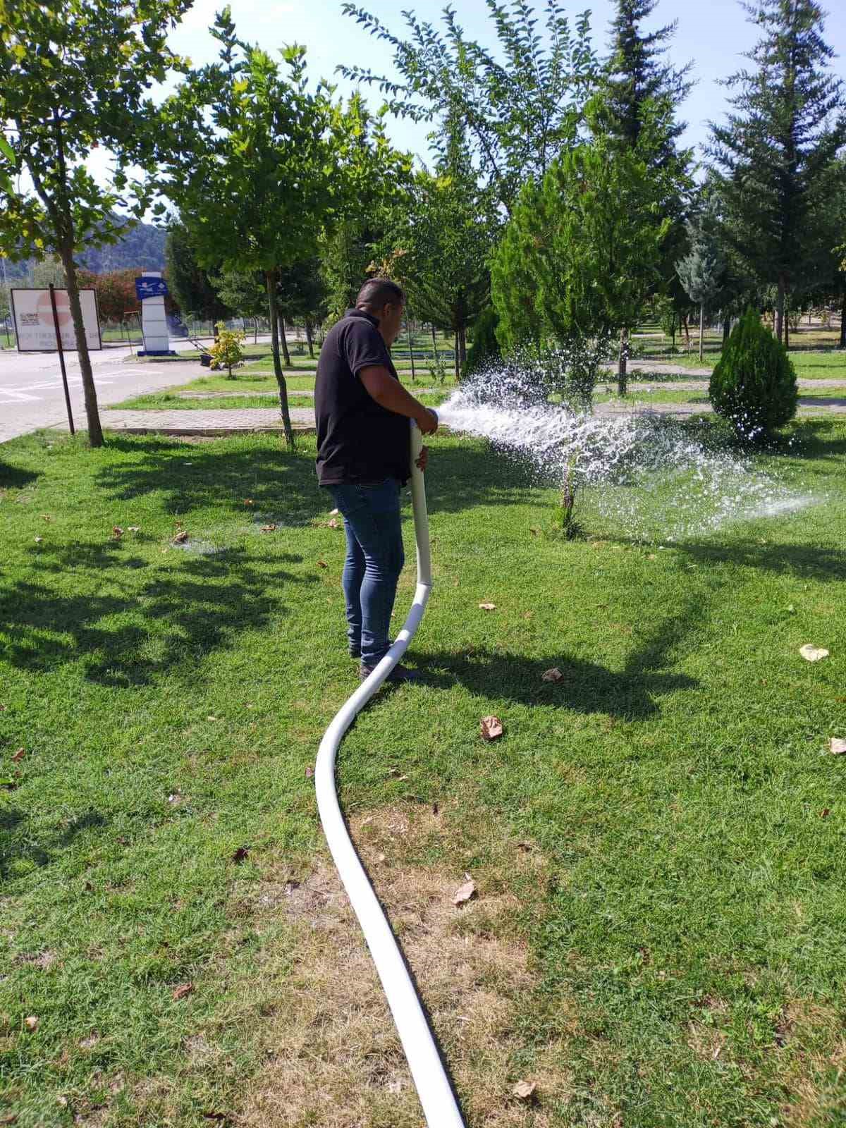 Temizlenen ve yenilenen parklar tekrardan hizmete açıldı
