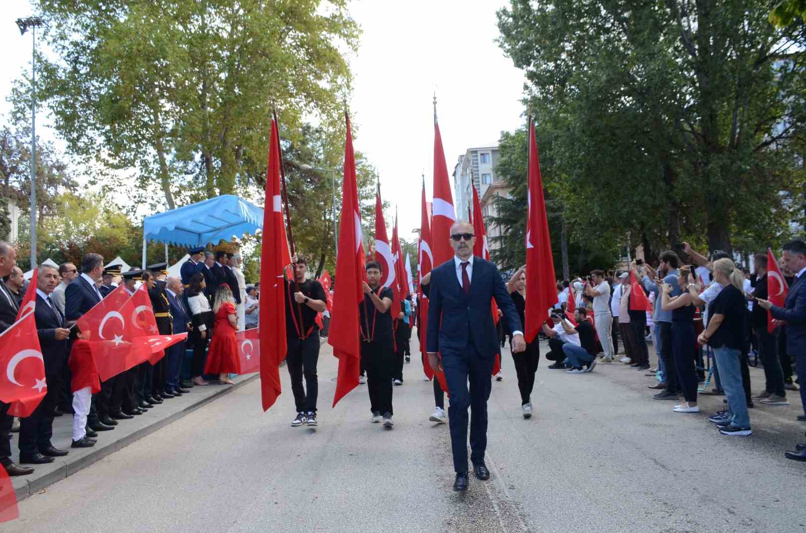 30 Ağustos kutlamalarında jandarmanın gösterisi büyük beğeni topladı
