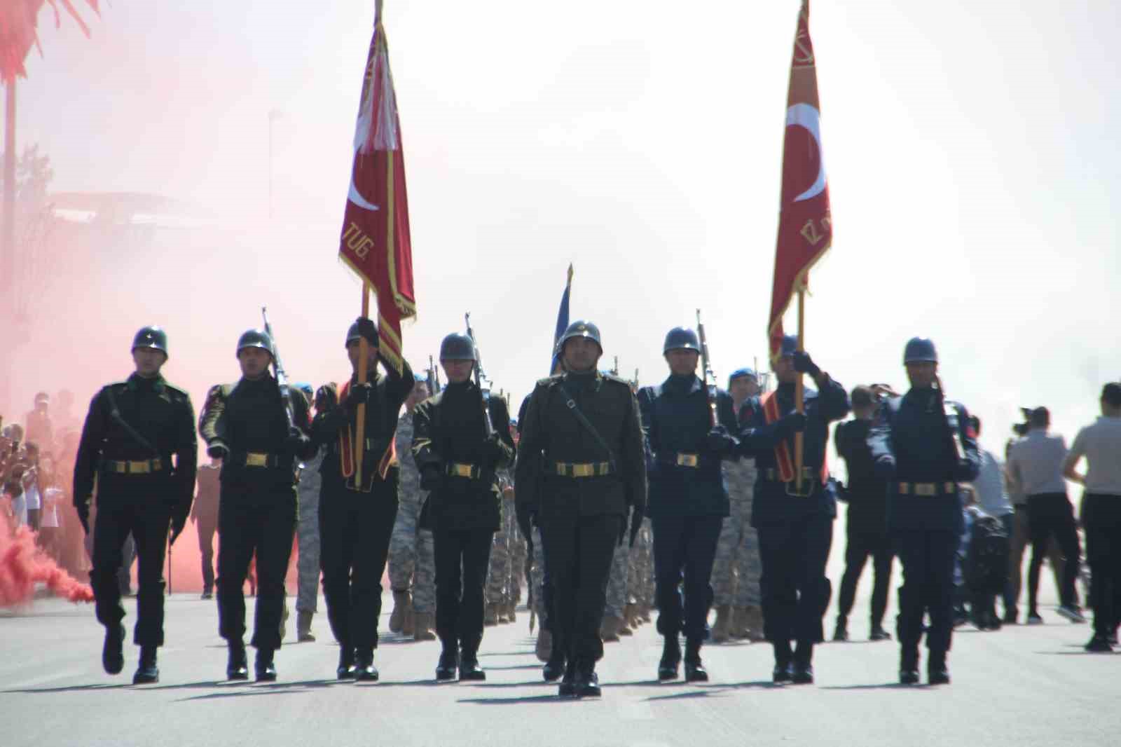 Zafer Bayramı, Kayseri’de coşkuyla kutlandı
