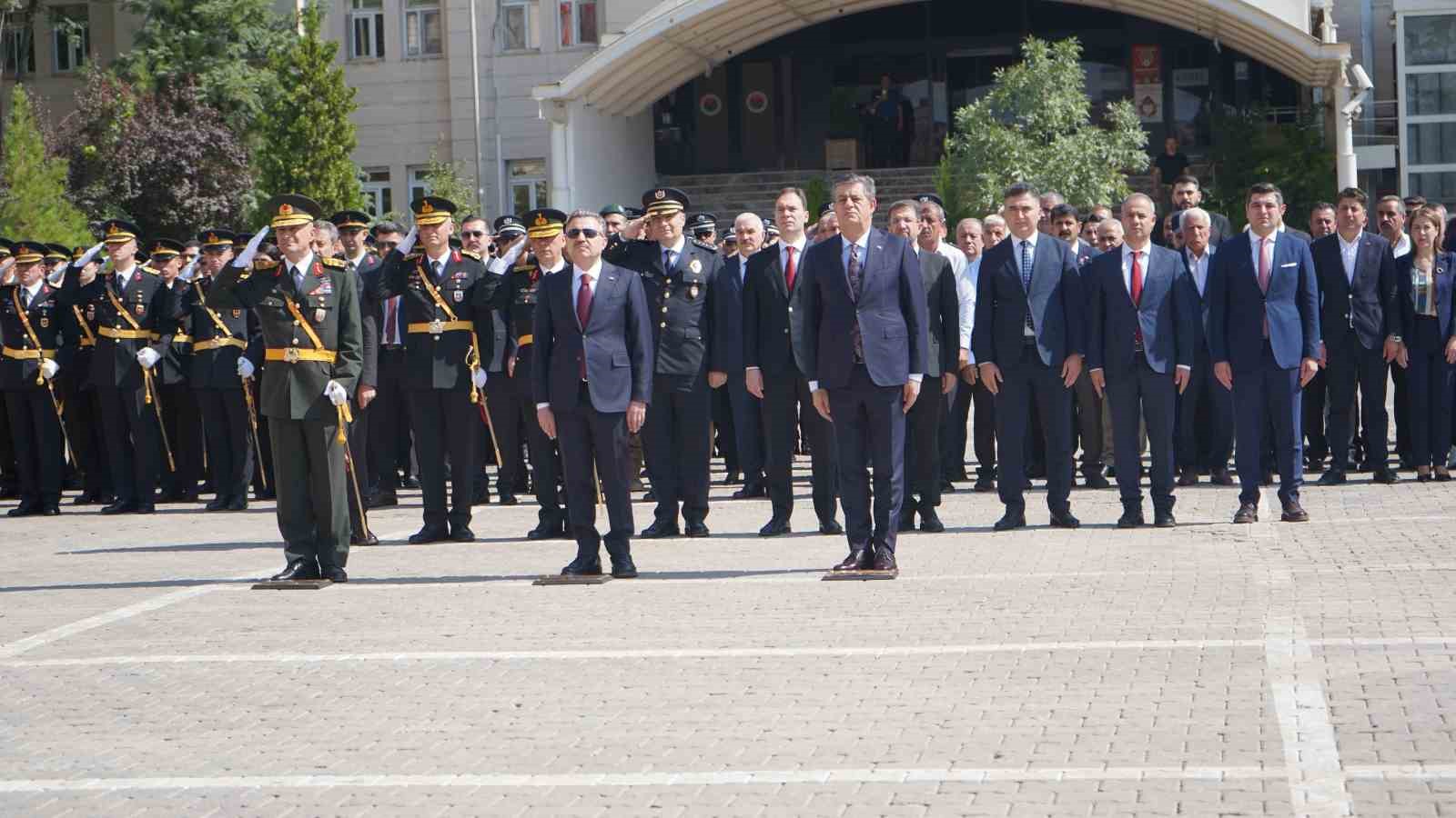 Şırnak’ta 30 Ağustos Zafer Bayramı coşku ile kutlandı
