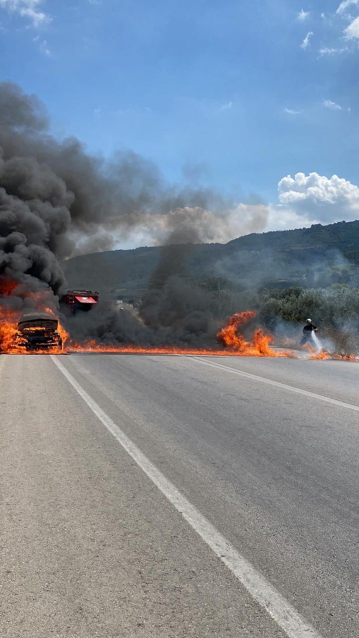 Bursa’da otomobil alevlere teslim oldu
