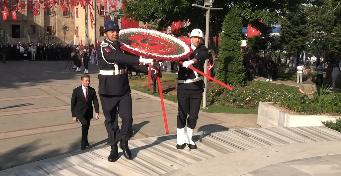 30 Ağustos Zafer Bayramı törenle kutlandı
