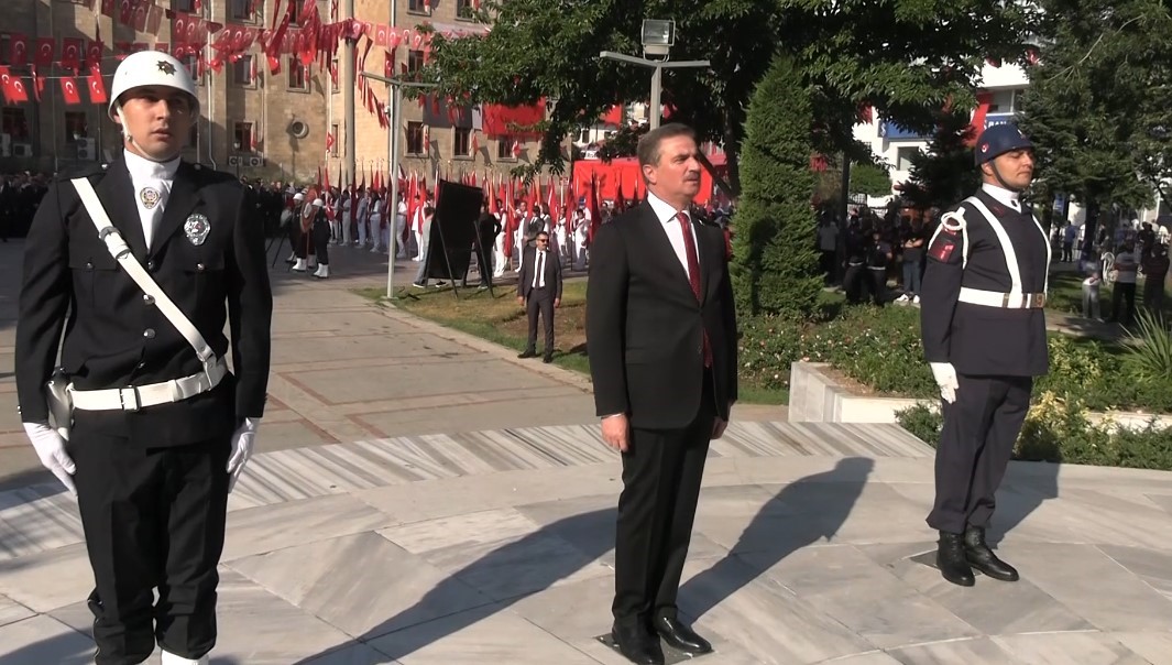 30 Ağustos Zafer Bayramı törenle kutlandı
