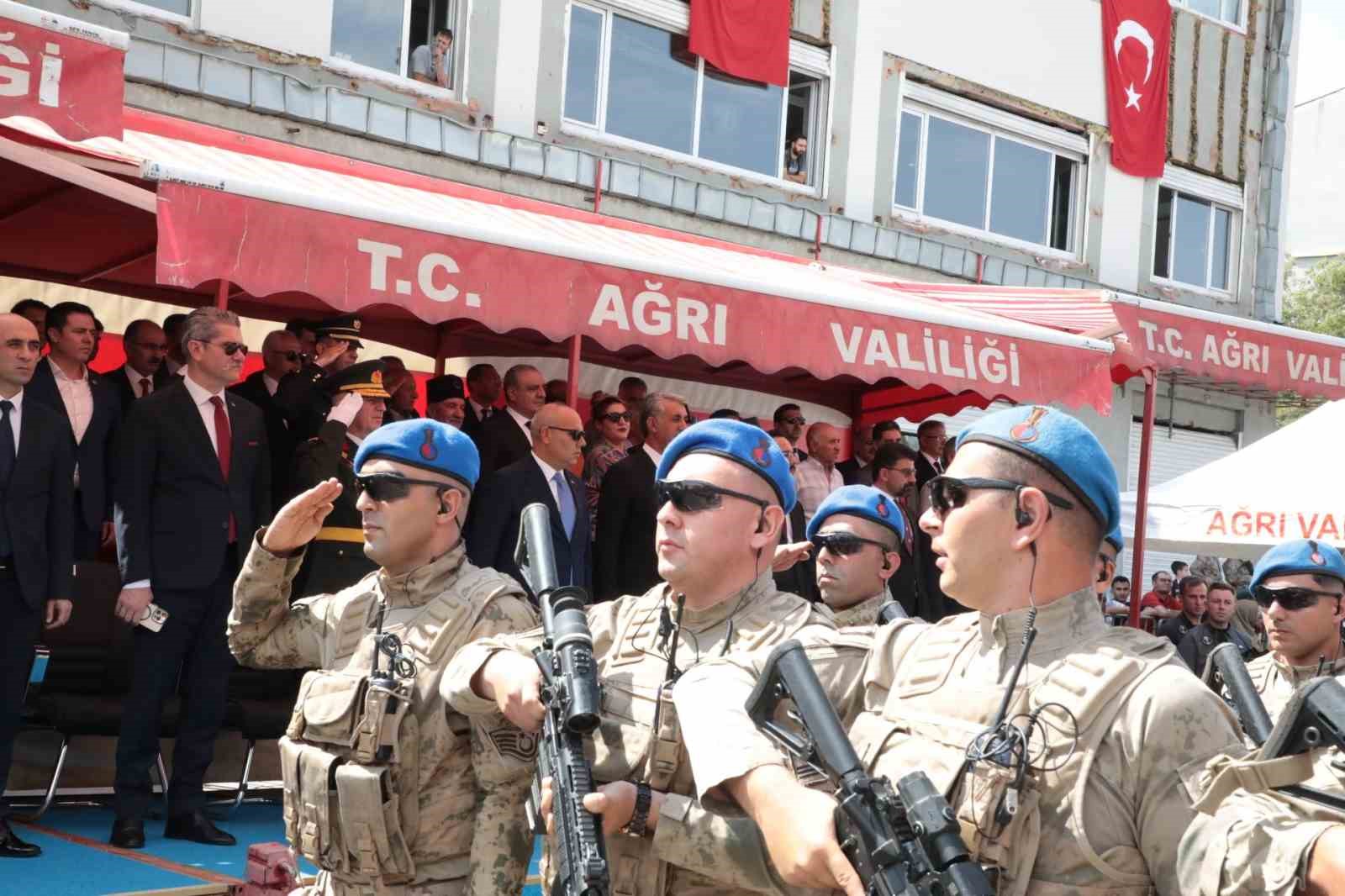 Ağrı’da Büyük Taarruz’un 102’nci yılı coşkuyla kutlandı
