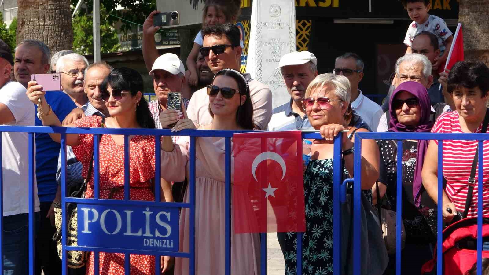 30 Ağustos Zafer Bayramı Denizli’de coşkuyla kutlandı
