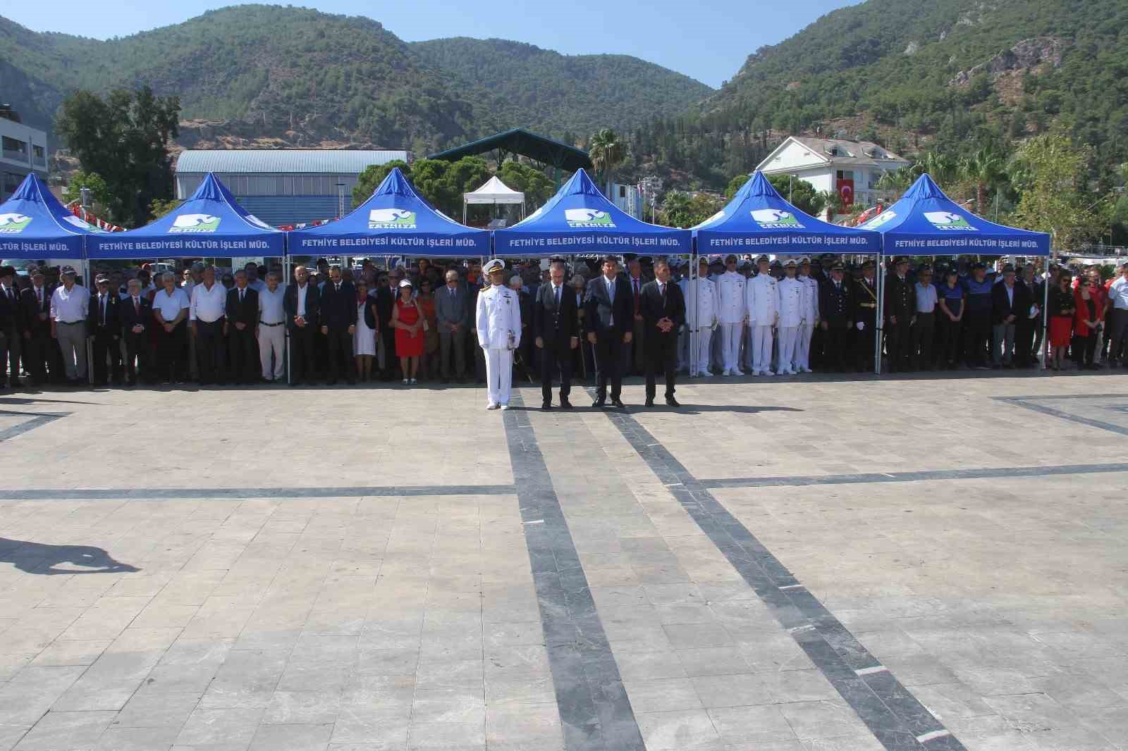 Fethiye’de Zafer Bayramı’nın 102. yılı törenlerle kutlandı
