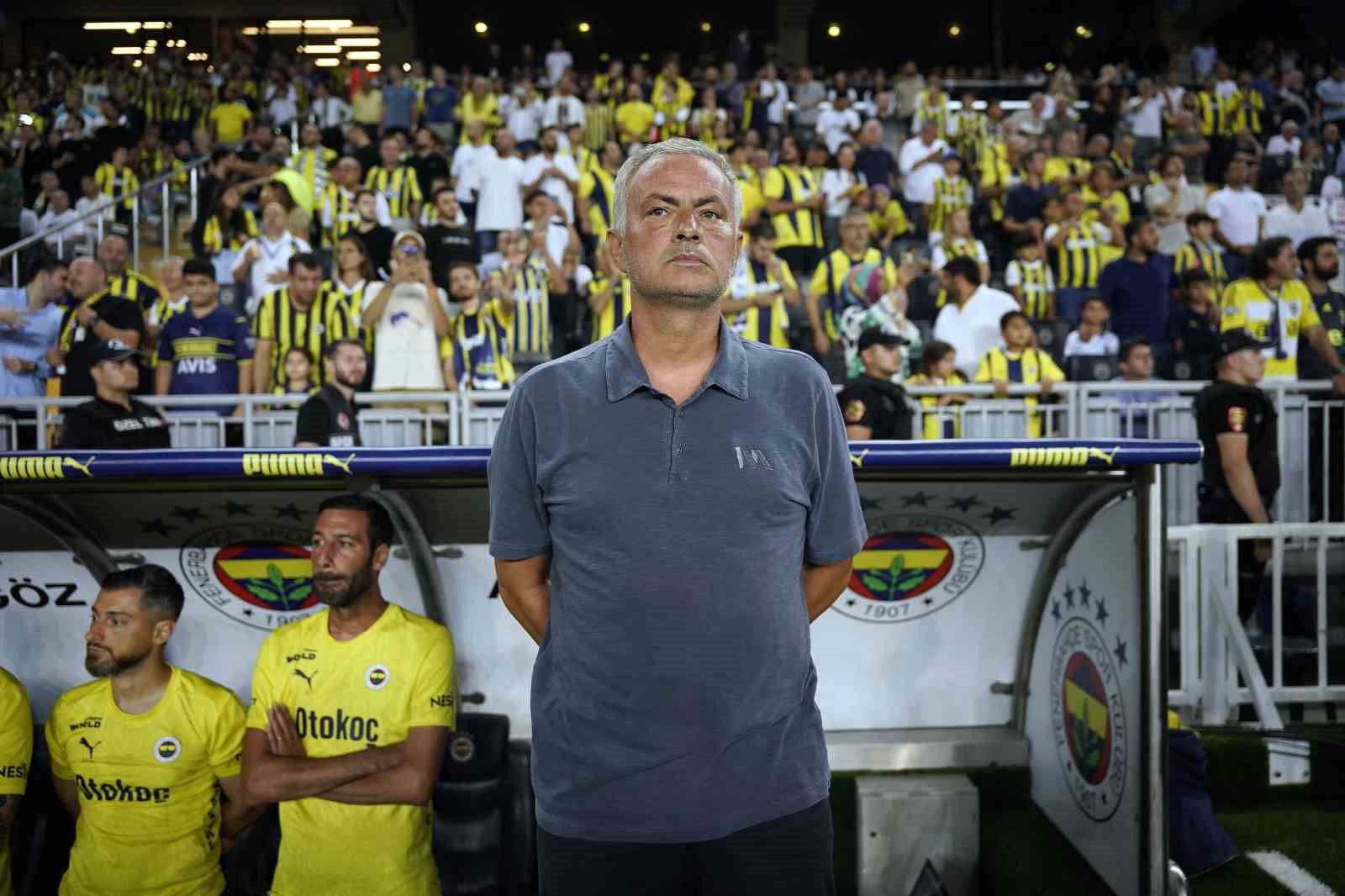 Trendyol Süper Lig: Fenerbahçe: 0 - Alanyaspor: 0 (Maç devam ediyor)
