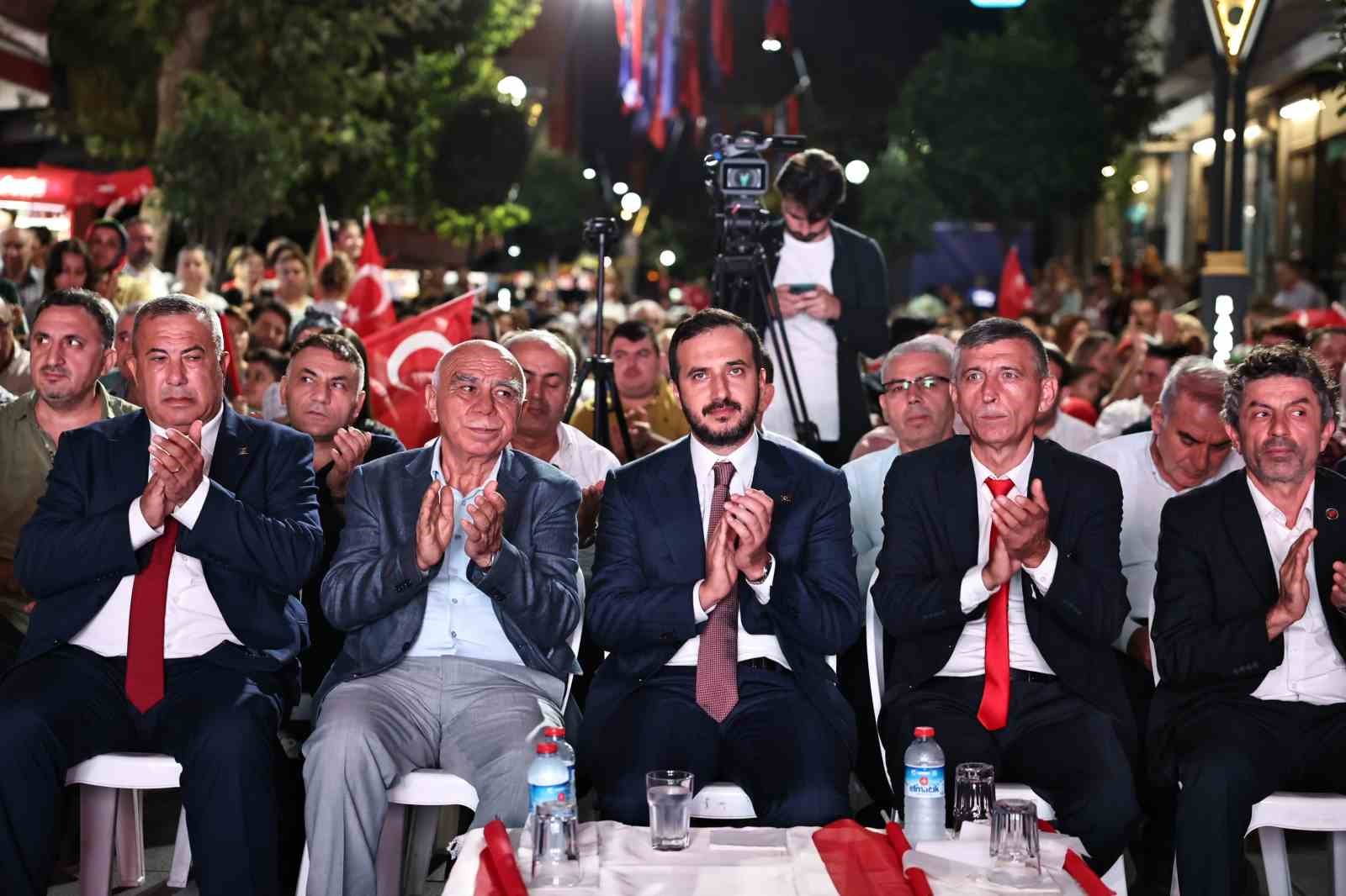 Bağcılar’da 30 Ağustos Zafer Bayramı coşkuyla kutlandı
