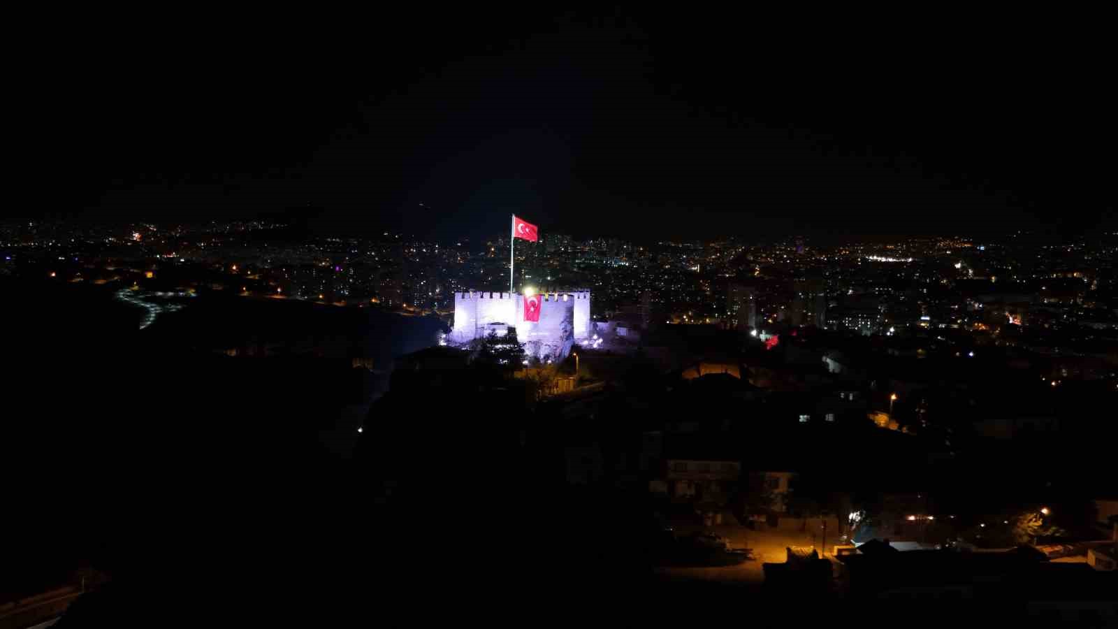 Ankara’nın simgelerinde 30 Ağustos imzası
